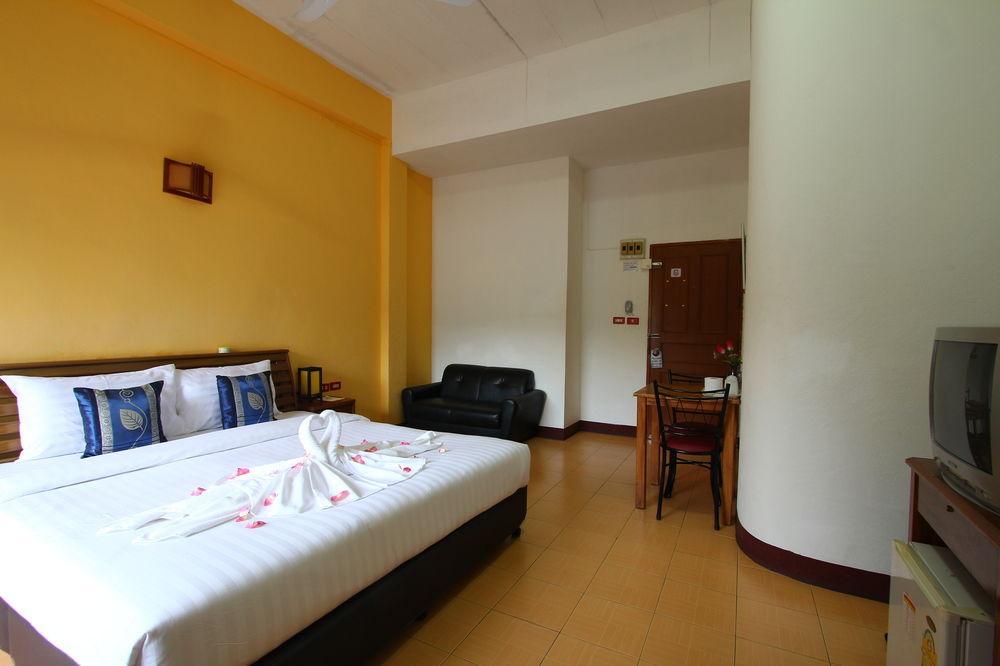 Sea U Honey Hotell Patong Exteriör bild