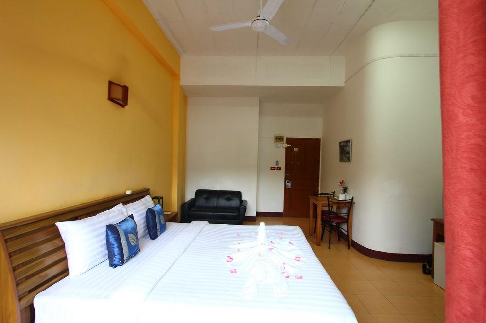 Sea U Honey Hotell Patong Exteriör bild
