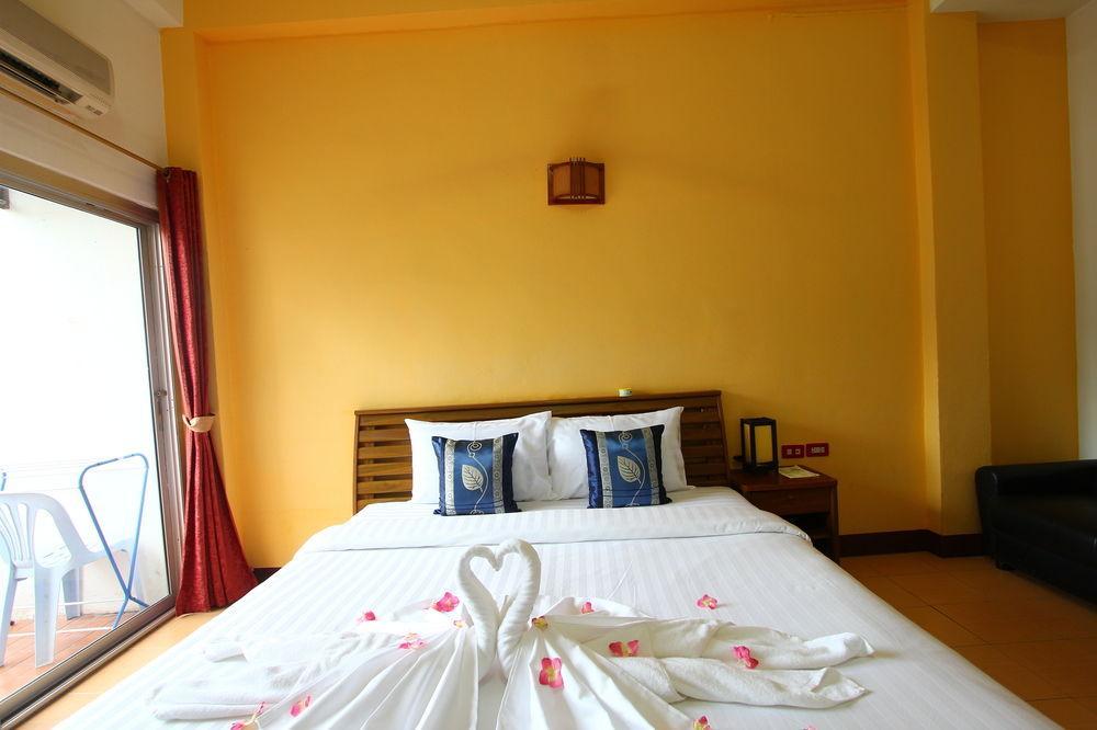 Sea U Honey Hotell Patong Exteriör bild