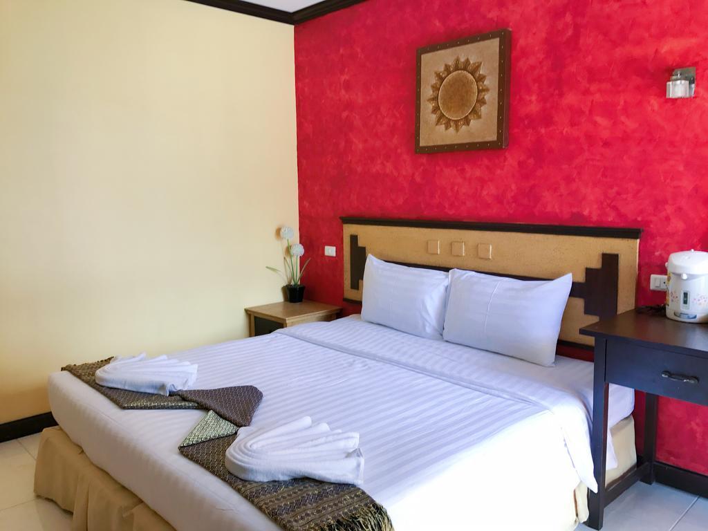 Sea U Honey Hotell Patong Exteriör bild